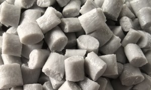 汽车踏板增强尼龙选材解析与产业应用